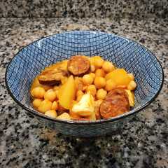 Una foto de Garbanzos con chorizo