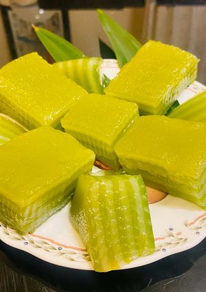 รูปของ ขนมชั้นใบเตย
