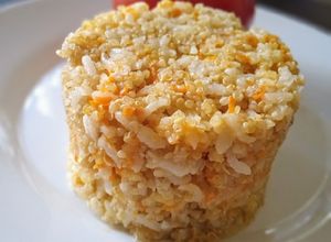 Una foto de Quinoa con arroz
