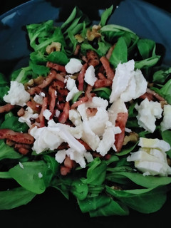 Una foto de Ensalada de canónigos
