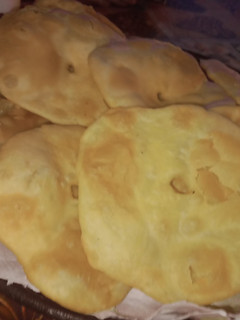 Una foto de 🩵🤍 Torta fritas Bien Criollas, Exquisitas👏🏻☺️ !!