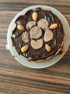 ઓરિયો બિસ્કીટ કેક (Oreo Biscuit Cake Recipe In Gujarati) રેસીપી મુખ્ય ફોટો