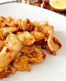 Straccetti di pollo al limone e paprika con mandorle e pistacchi