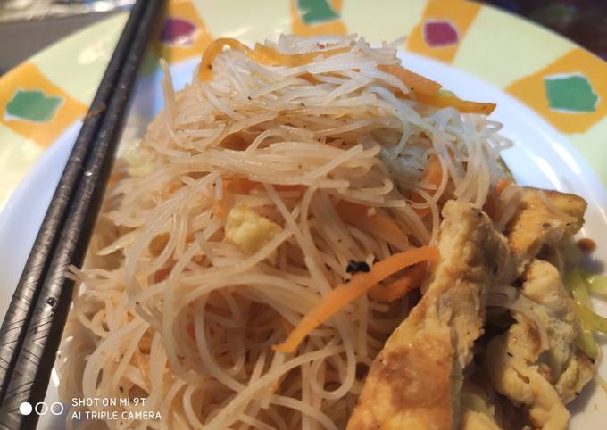Recipe of Ultimate Fried tom yam rice noodle (bee hoon)