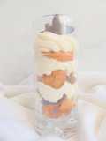 Tiramisú con melindros y gelatina de ron