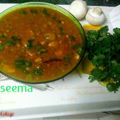 A picture of Green Pea and Mushroom ki Sabji.