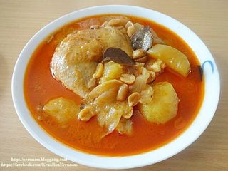 แกงมัสมั่นไก่