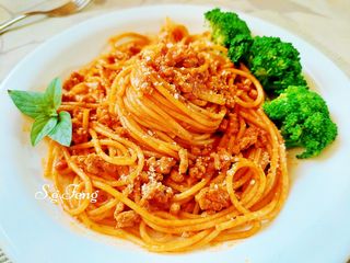 蕃茄肉醬義大利麵(簡易版)
