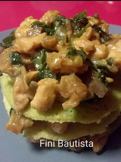 Una foto de Crepes salados con pollo