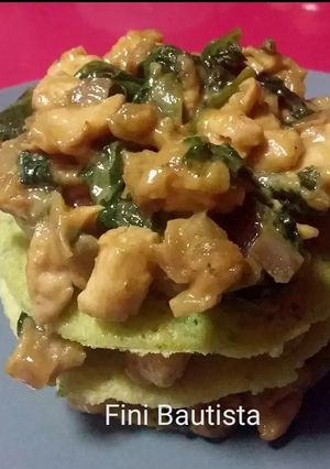 Una foto de Crepes salados con pollo