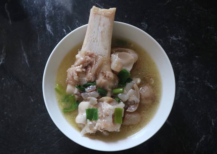 Sop kaki sapi