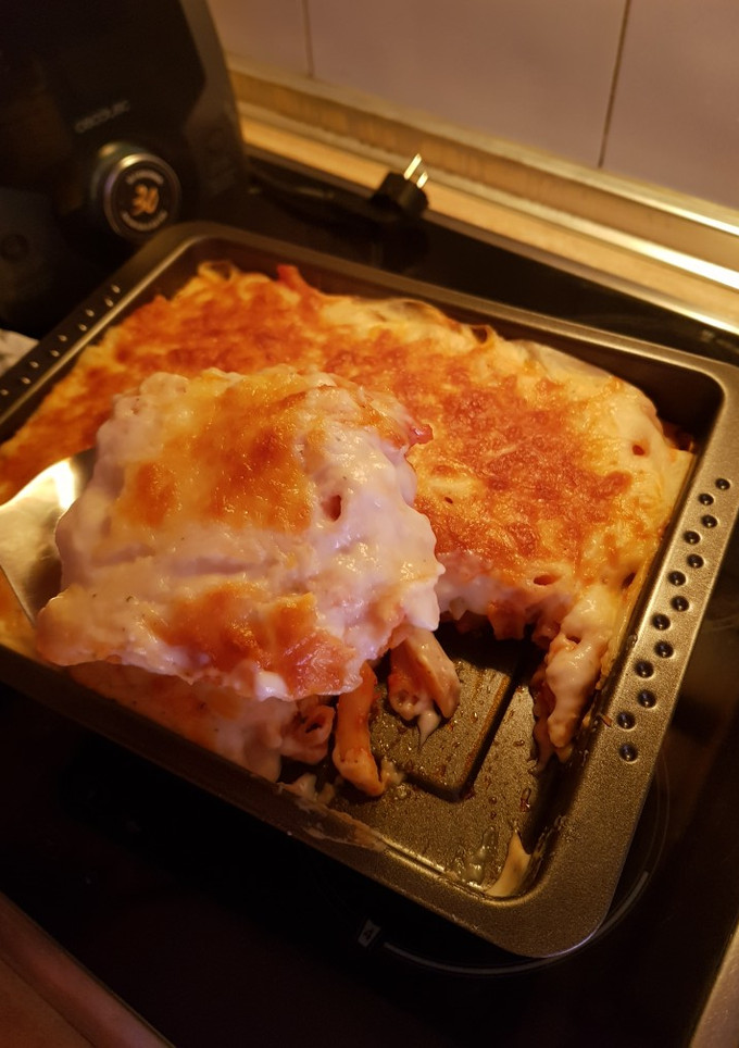 Una foto de Macarrones gratinados rápidos
