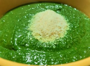 Una foto de Crema de espinacas y brócoli