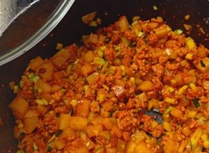 Una foto de Carne molida con papas y calabaza