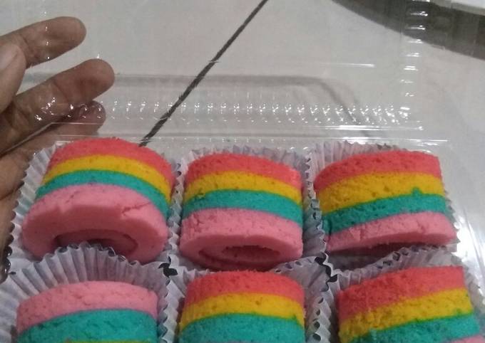 Mini Rainbow Roll Cake #berburucelemekemas #resolusi2019