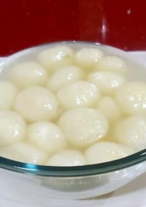 रसगुल्ला (Rasgulla Recipe in hindi) रेसिपी मुख्य फोटो