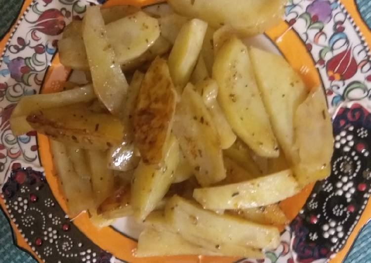 Healthy potato wedges