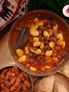 વાલ - ચણા (Val- chana recipe in Gujarati) રેસીપી મુખ્ય ફોટો