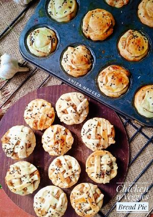 A picture of Chicken and Veggies Bread Pie.