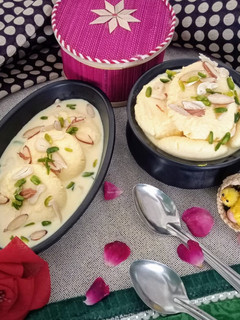 रसमलाई (Rasmalai recipe in Hindi) रेसिपी मुख्य फोटो