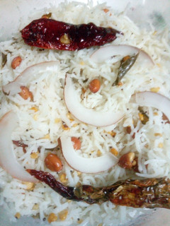 कोकोनट राइस (Coconut Rice recipe in Hindi) रेसिपी मुख्य फोटो
