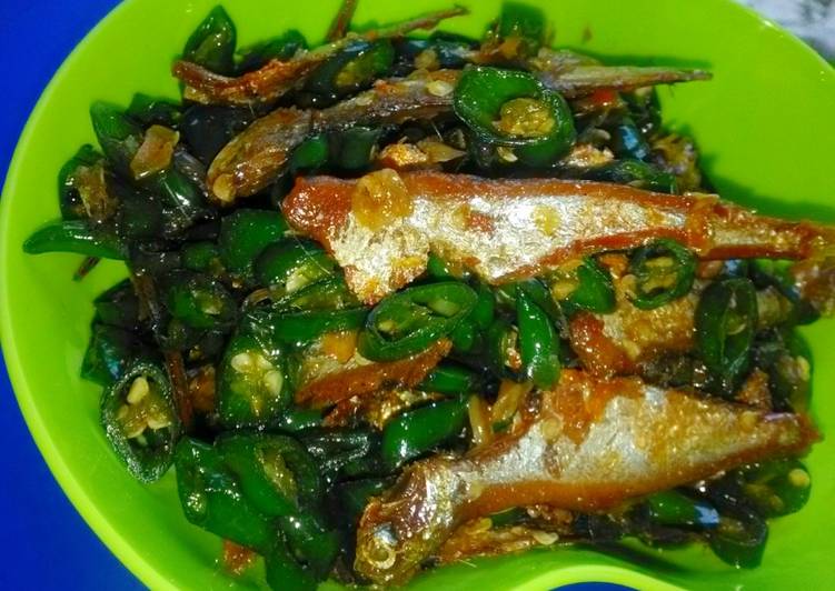 Cara Gampang Menyiapkan Sambal Gereh Lombok Ijo Anti Gagal