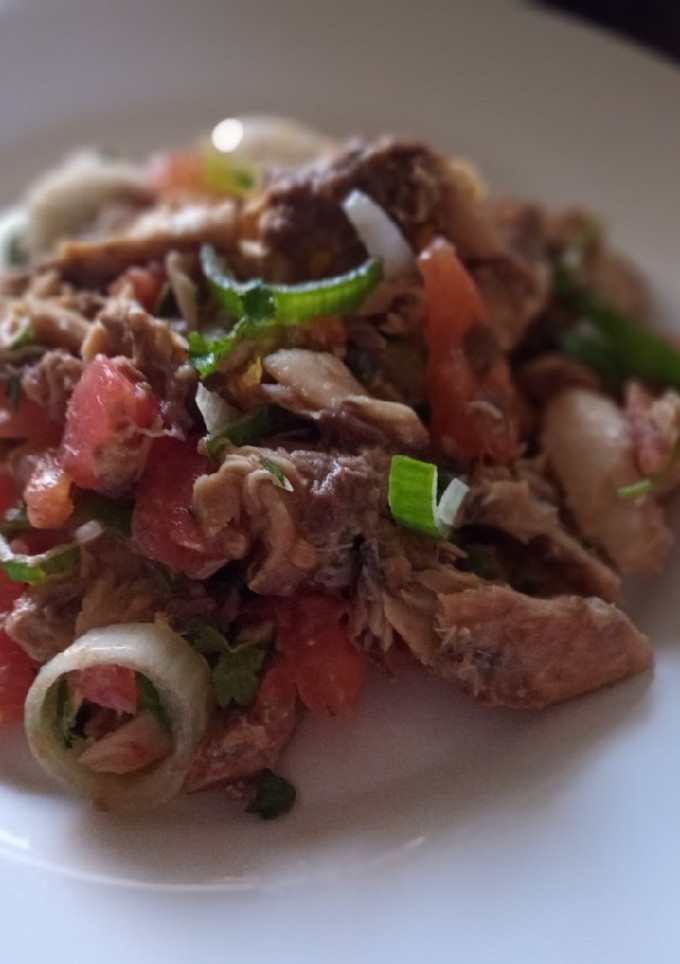 Una foto de Ensalada de jurel