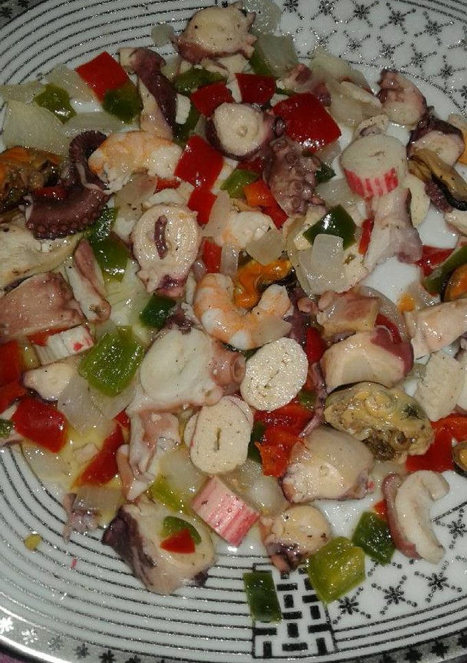 Una foto de Ensalada marinera