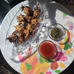 A picture of Spinach Pakoda.