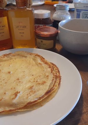 A picture of Easy Sunday morning crepes.
