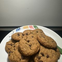A picture of GF Chocolate Chip Cookies.