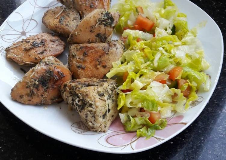 صدور دجاج بالزبدة والروزماري