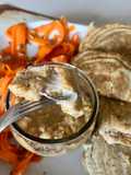 Pancakes Filanti con Hummus e Carote