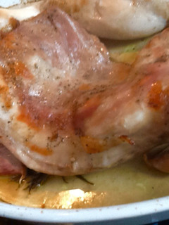 Una foto de Conejo asado