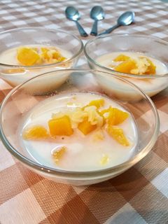 Hình của món Chè bí đỏ đậu xanh.