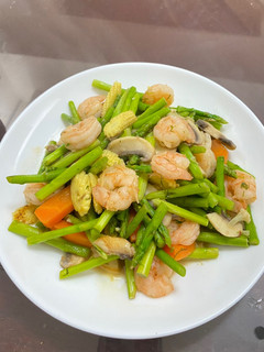 蒔蘿奶油蘆筍炒蝦仁 的食譜成品照片