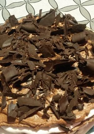 Una foto de Merengue y rulos de chocolate