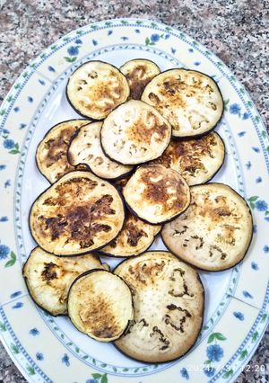 Une photo de Aubergine 🍆 grillé au four