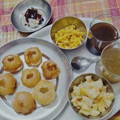 A picture of Gol gappe - a famous street food of Delhi.