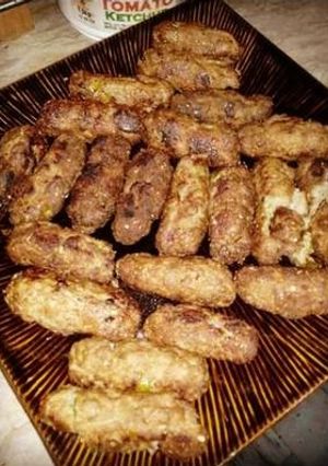 A picture of Lakhnavi kabab.