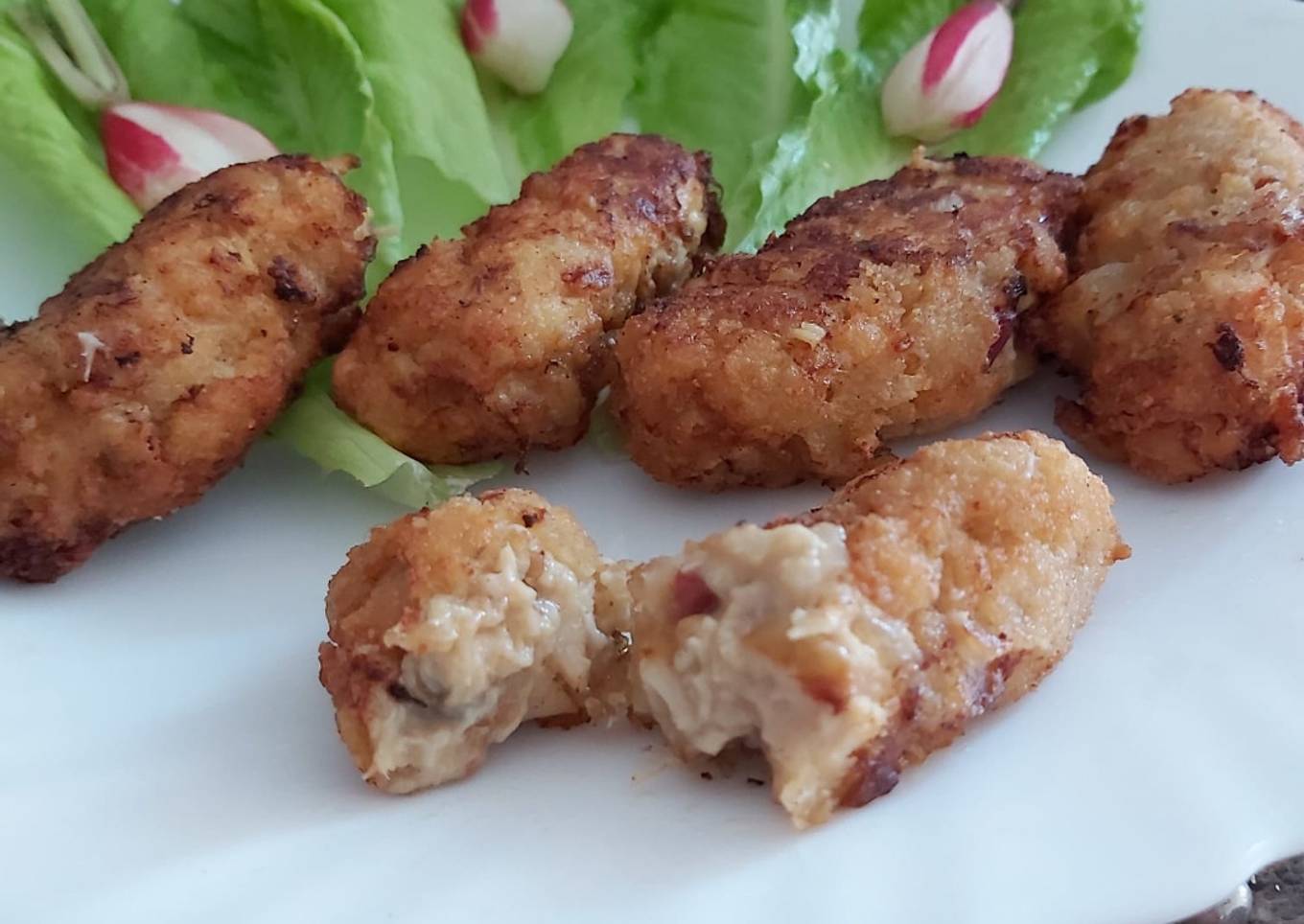 Croquetas de pollo a l'ast y jamoncito