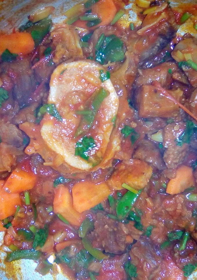 A picture of Beef stew.