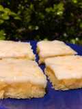 Blondies de limón / cuadrados húmedos de limón glaseados / lemonies🍋🍋🍋