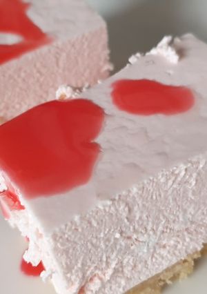 A picture of Chilled Strawberry cheesecake.