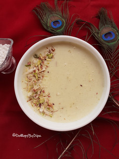साबूदाना खीर (Sabudana Kheer recipe in Hindi) रेसिपी मुख्य फोटो