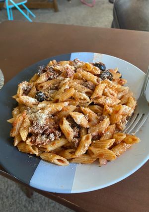 A picture of Pizza Pasta.