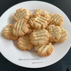 Almond Cookies A picture of Almond Cookies.