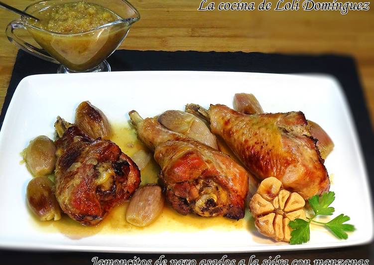 Jamoncitos de pavo asados a la sidra con manzanas reineta