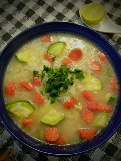 A picture of Rice Chicken vegetable soup.