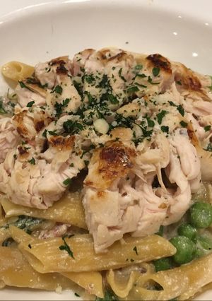 A picture of Chicken Carbonara.